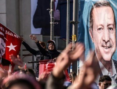 Τουρκία δημοψήφισμα: Ποιοι τάσσονται υπέρ του «ναι» και ποιοι υπέρ του «όχι»